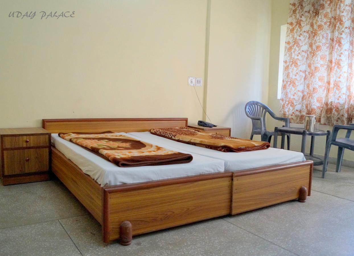 Hotel Uday Palace Pipalkoti Esterno foto